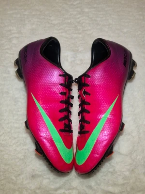 Nike Mercurial Victory IV FG - Nike Mercurial Victory IV FG I very good condition   Condition: 7,5/10 Size: 44 Product code: 555613-635