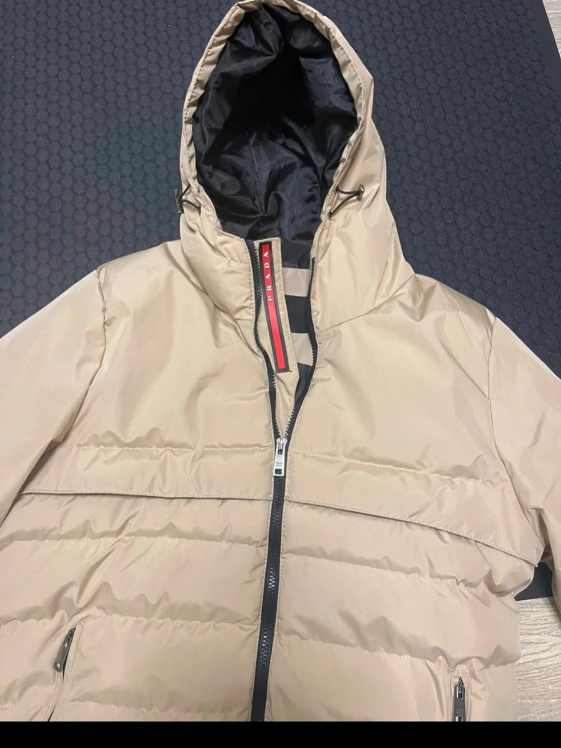 Beige dunjacka med huva - 3