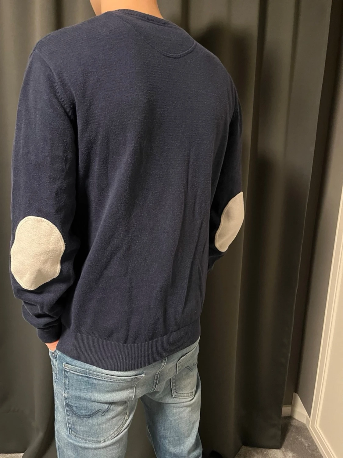 Mörkblå stickad tröja John Henric  - 1