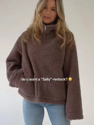 Jacka  - Jacka från lager 157 helt slutsåld 