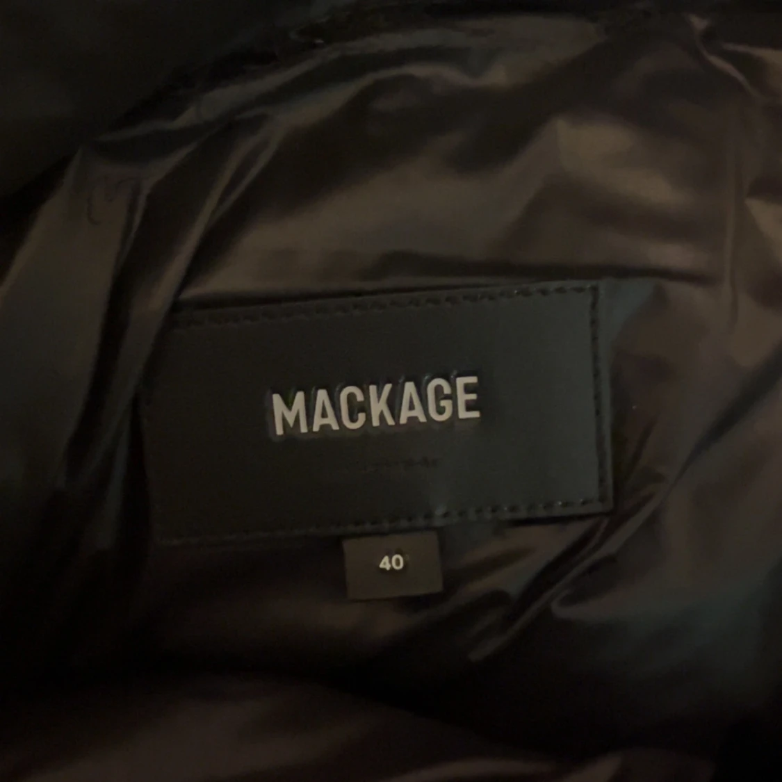 Brun pufferjacka från Mackage - 2