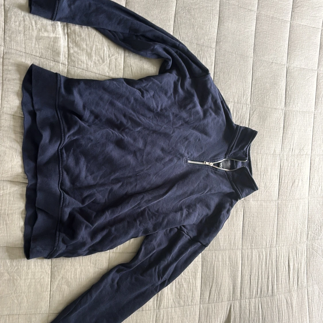 Mörkblå Zip Tröja