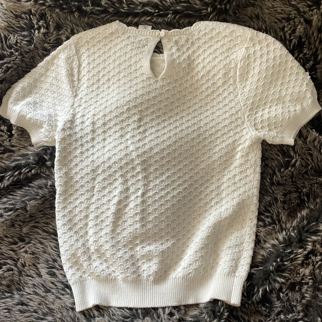 Vit stickad topp från Melrose and Market - 1