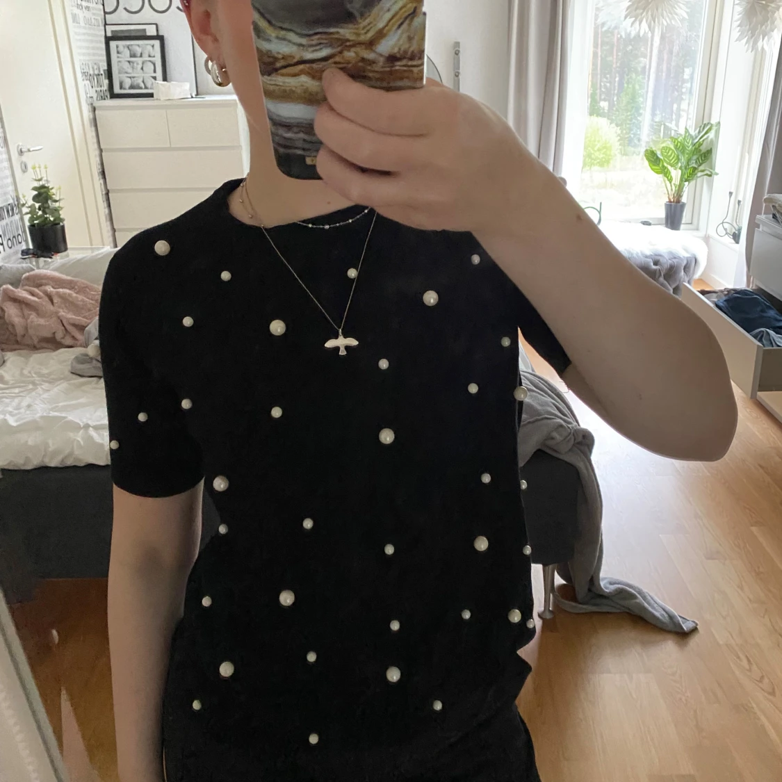 Svart stickad topp med pärlor från Zara