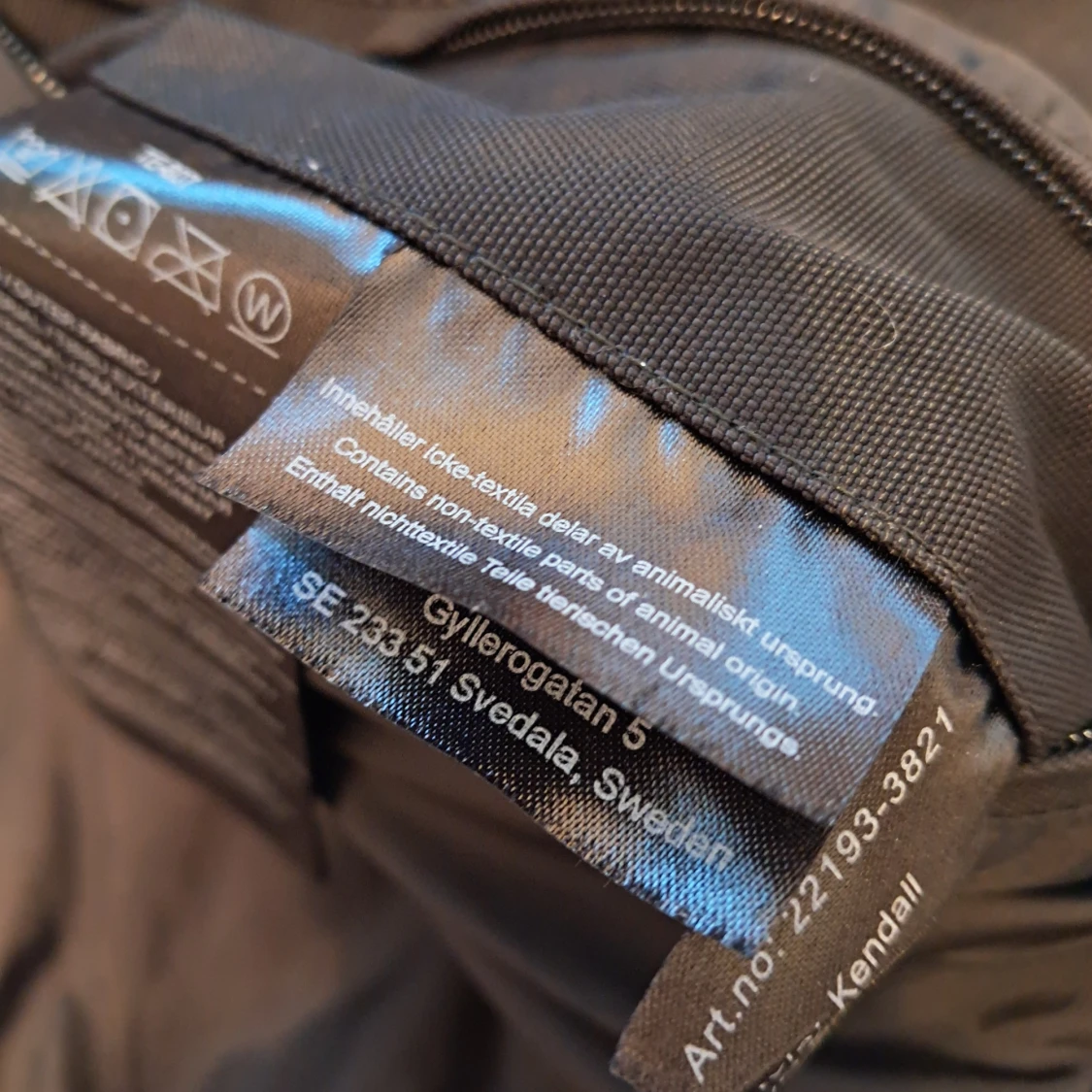 Svart lång Rockandblue dunjacka med päls - 3