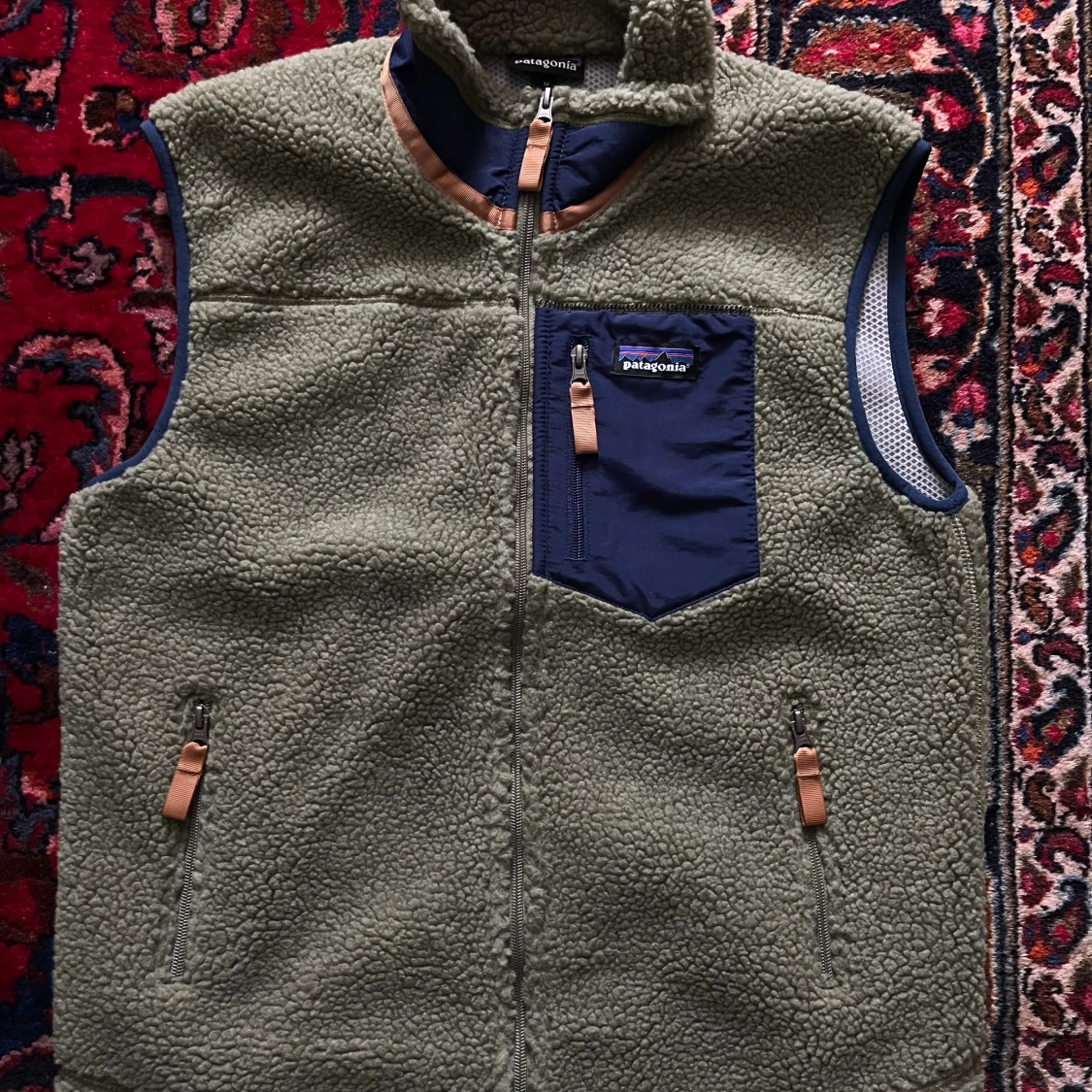 Olivgrön fleeceväst från Patagonia