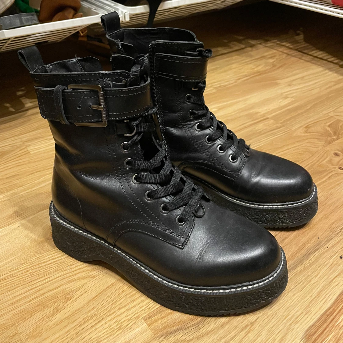 Boots - 90