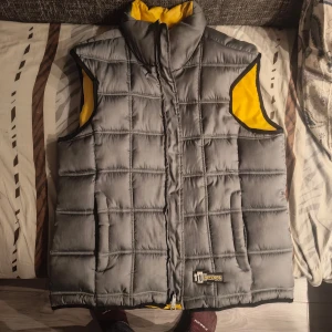 Rare Ripcurl väst - Helt nytt använd max 2-3gånger