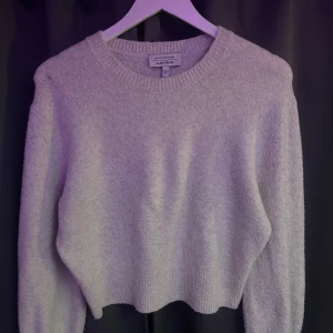 Stickad tröja  - Stickad tröja från & other stories i storlek S. Säljs för den inte kommer till användning, använd några fåtal gånger. Nypris 550kr 