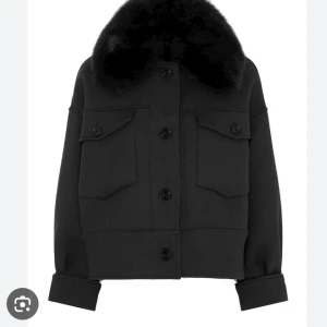 Meotine jacka - Ny skick använd fåtal gånger