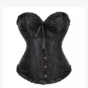 Svart korsett - Säljer min jätte fina korsett som är perfekt på halloween eller på fester💕 säljer pga den inte kommer till användning längre. Man kan knyta den i ryggen beroende på hur tajt man vill ha den, passar xs och s