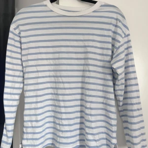 Randig tröja - Använd fåtal gånger