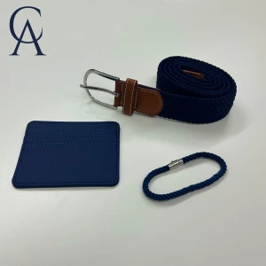 Bälte, korthållare, armband - Navy Bundle - Tjenare vi säljer ett bundle som innehåller ett marinblå flätat bälte, ett marinblått armband och en marinblå korthållare. Om du har några frågor så är det bara att skriva till oss. Vi svarar inom kort