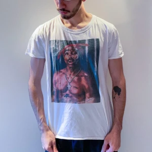2Pac T-Shirt - 2Pac T-shirt i mycket bra skick. 