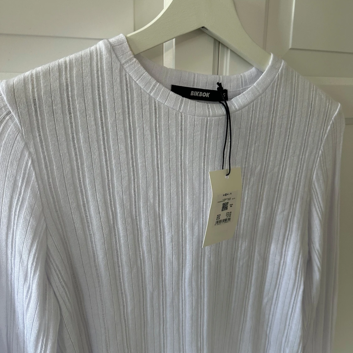 topp ifrån bikbok - 90