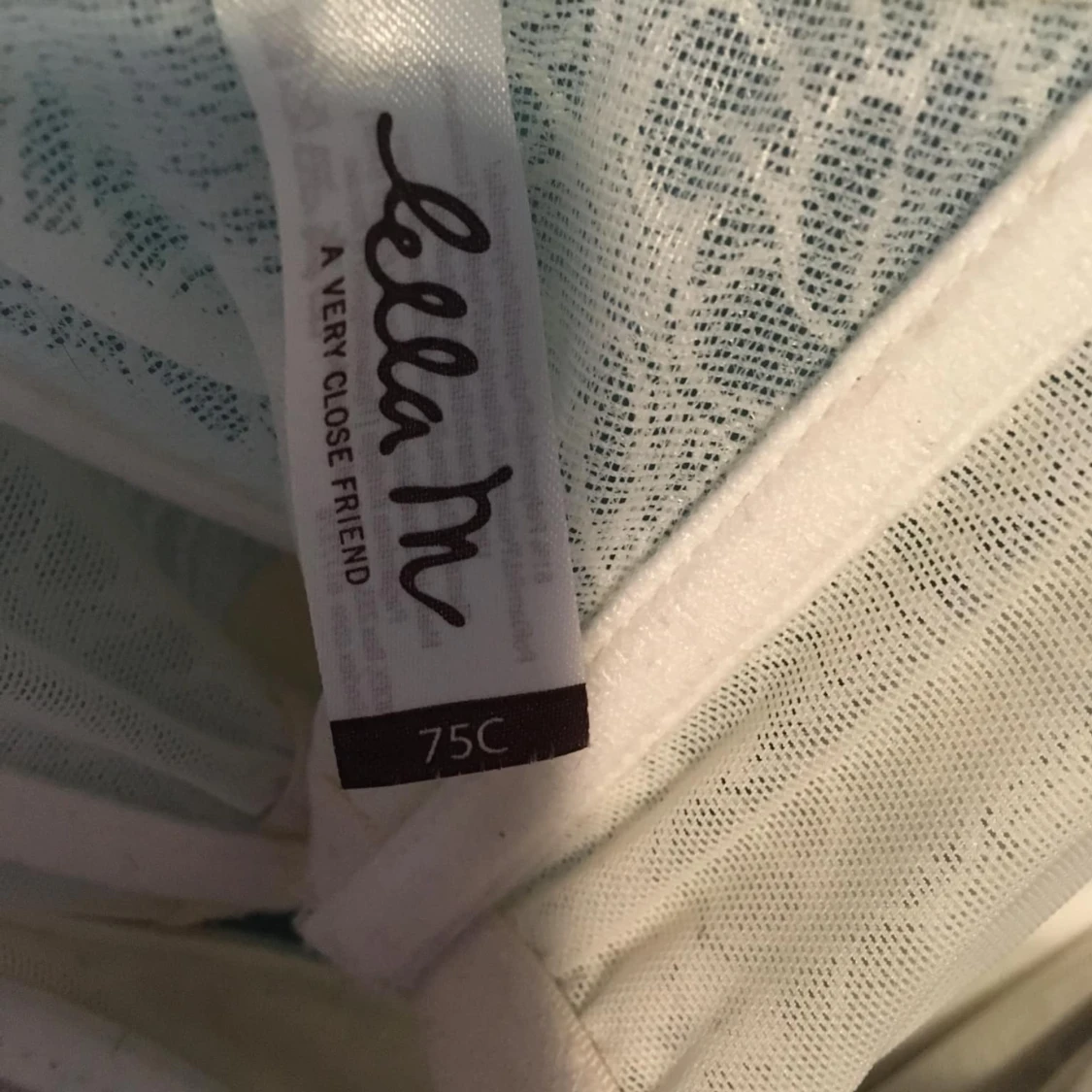 Vit spetskorsett från Bella M 75C - 3