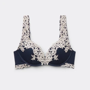 Intimissimi bh  - Säljer denna skit snygga bh från intimissimi då den tyvärr inte passade, hör gärna av dig vid frågor💓