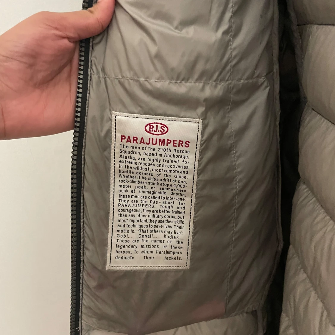 Svart dunjacka från Parajumpers - 92