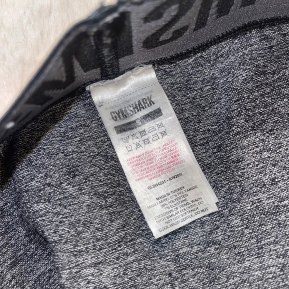 Grå shorts från Gymshark - 91