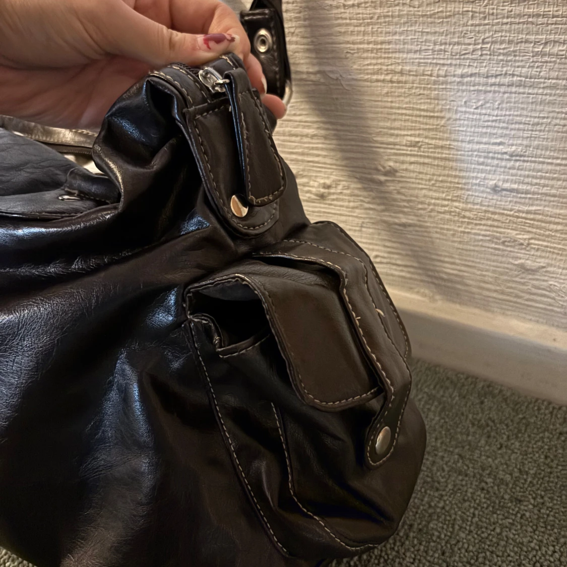 Brun axelväska i skinn - 90