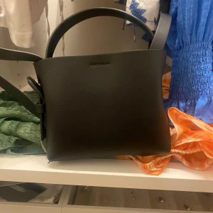 Väska arket  - Väska från arket i den minsta storleken, super fint skick!🤗