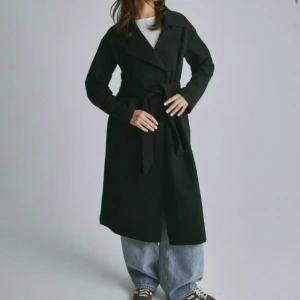 Kappa från Nelly  - Kappa från Nelly storlek 40🥰 skriv för egna bilder