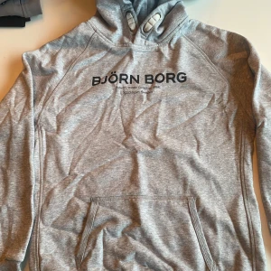 Grå hoodie från Björn Borg - Oanvänd grå hoodie från Björn Borg (äkta)