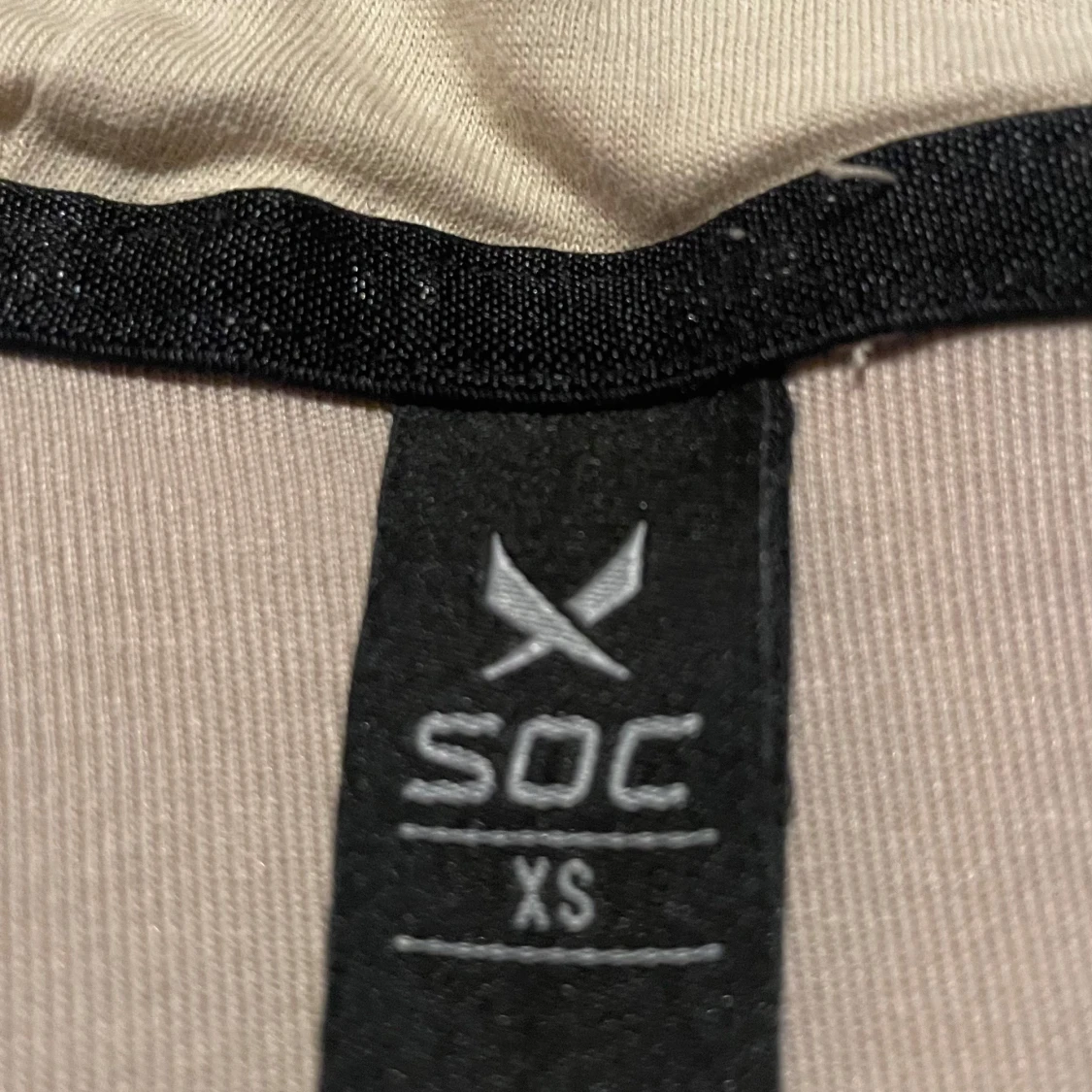 Beige långärmad jacka från SOC - 91