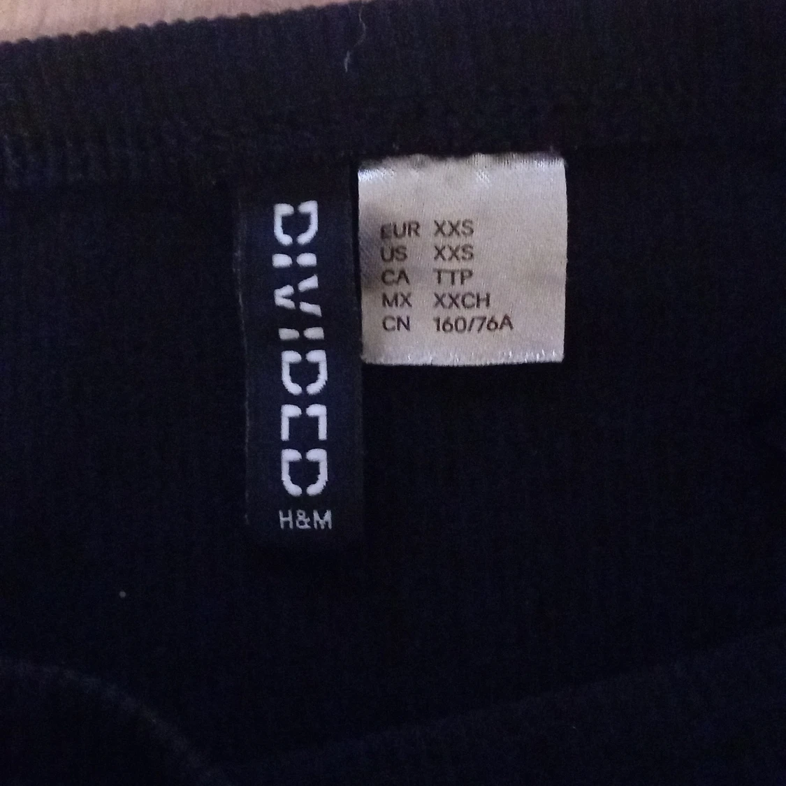 Svart halsduk från H&M Divided - 91