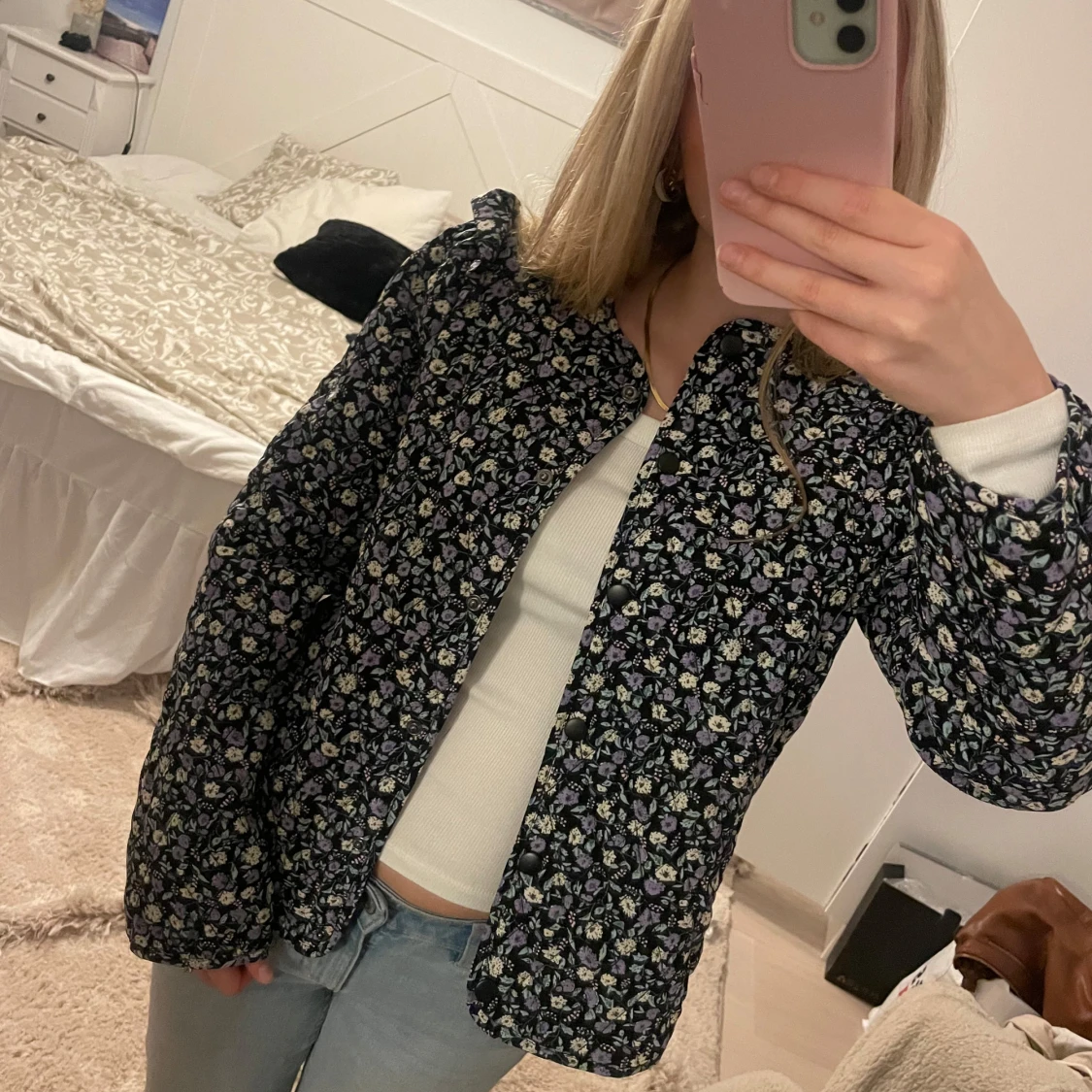 Blommig jacka