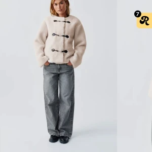 Teddyjacka - Helt ny teddyjacka, använd 1 gång. Nypris 800kr