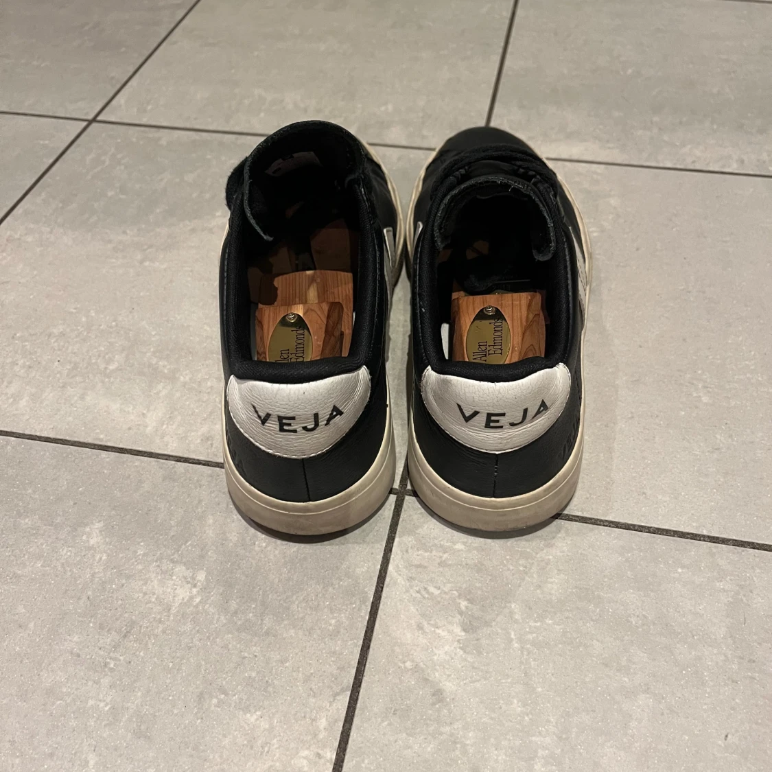 Svarta sneakers från Veja - 90