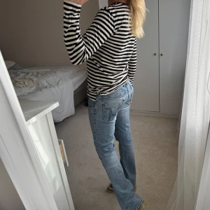 Randig långärmad - Randig långärmad tisha i storlek S