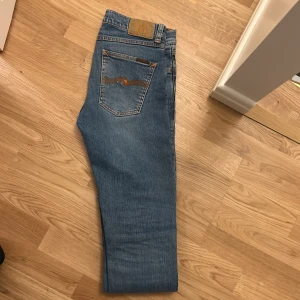 Nudie jeans lean Dean  - Tjena, säljer ett par schyssta jeans från nudie. Modellen är lean Dean och storleken 28/30 skicket är 9/10 