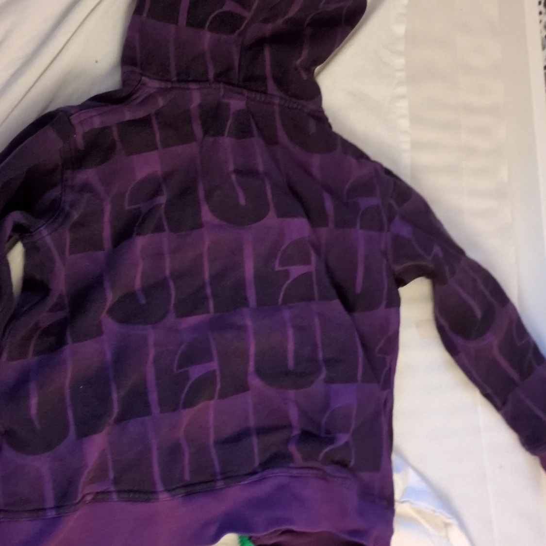 Lilla huvtröja  - 90