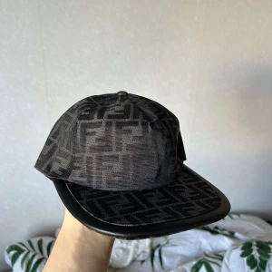 Fendi keps - Nytt skick