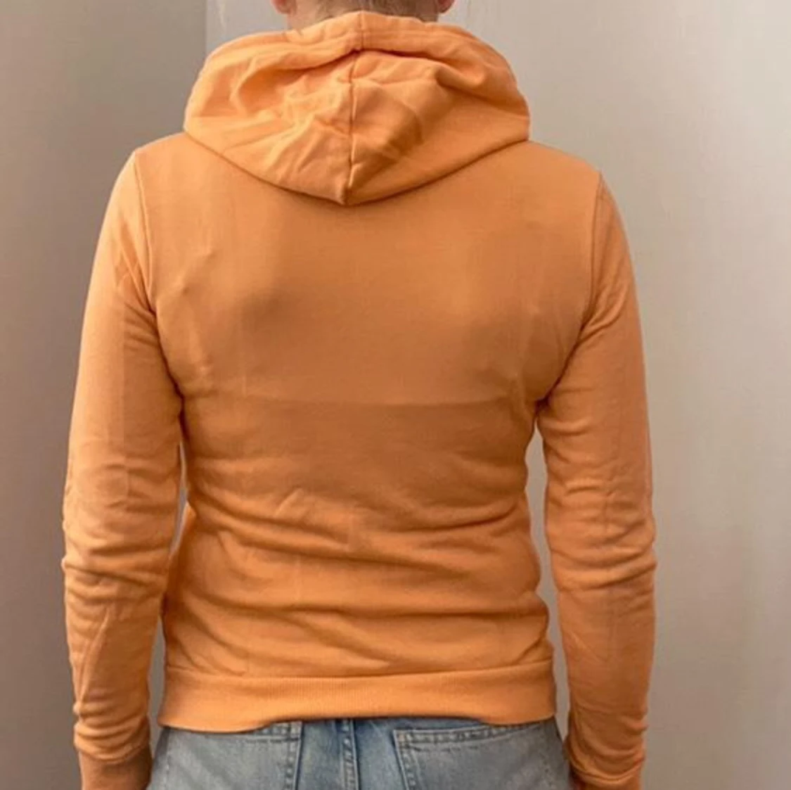 Orange hoodie från Puma - 91