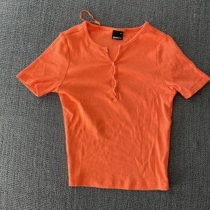 Topp/tshirt - I bra skick.
