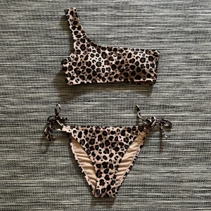 Leopard Bikini - Bikini i nyskick🌸
