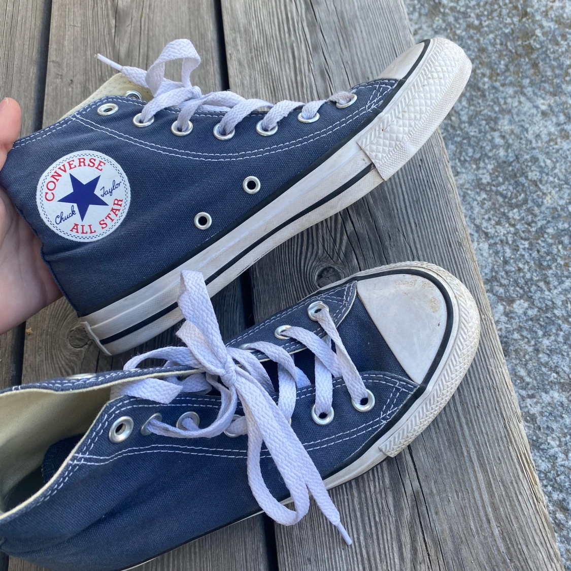 Mörkblå Converse  - 92