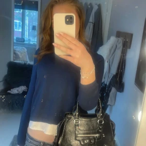 Mörkblå tröja - Superfin tröja från LCW Casual💗