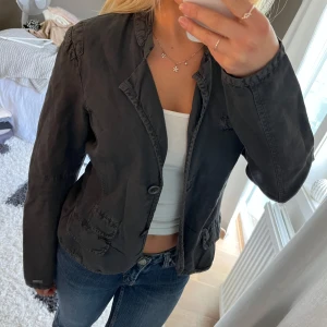 Kavaj - Tunn skjorta/ jacka , köpt secondhand, märke rabalder 