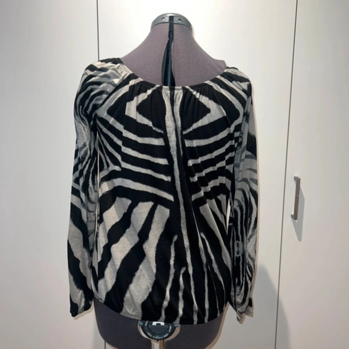 Mönstrad tröja  - 90