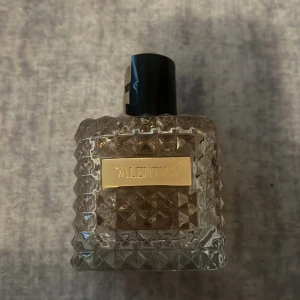 Valentino parfym  - Ny Oanvänd Full