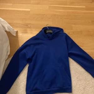 Blå hoddie - Från shein