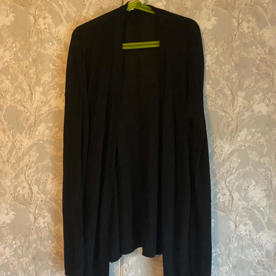 Svart långärmad cardigan