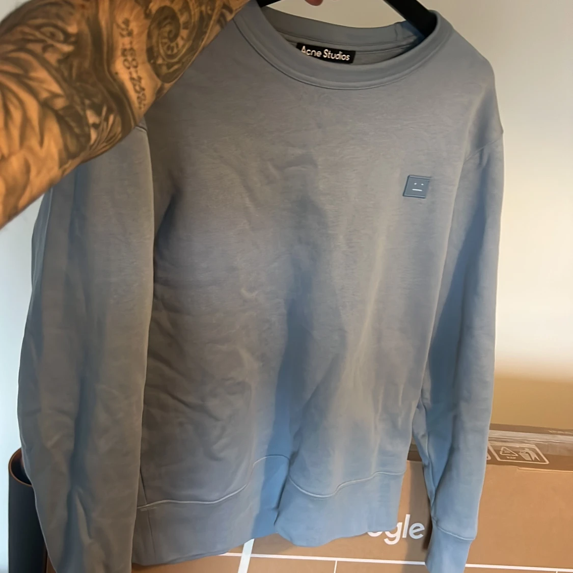 Ljusblå sweatshirt från Acne Studios