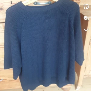 Gullig stickad tröja  - Stickad tröja från lager 157, oanvänd