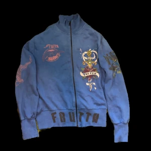 Cool tröja - En jätte fin tröja köpt från Vinted, priset går att diskutera. Kontakta gärna innan köp🫶🏻