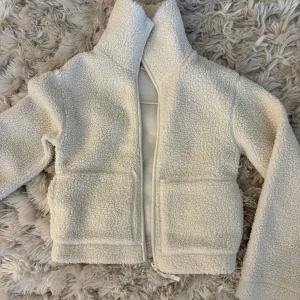 Teddy jacka  - Jättefin och trendig jacka!! 🐆